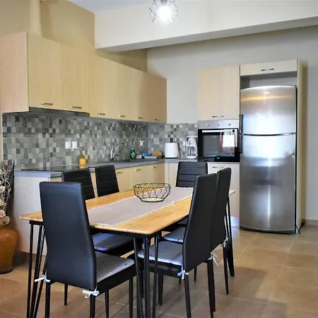 Apartment Smailis 1 *